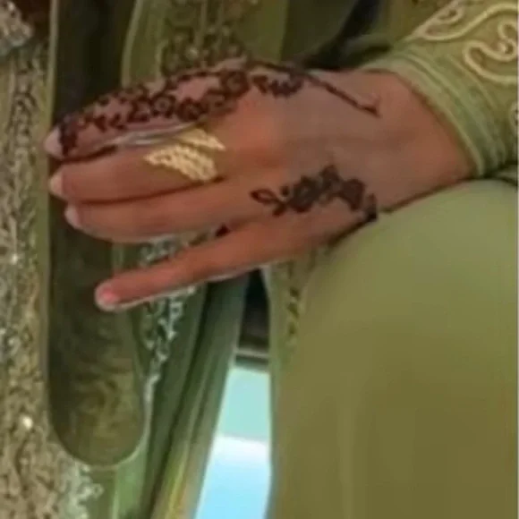 Angel Wings Crystal Burst Wrap Ring – High-Shine Adjustable Jewelry - Picture 6 of 12